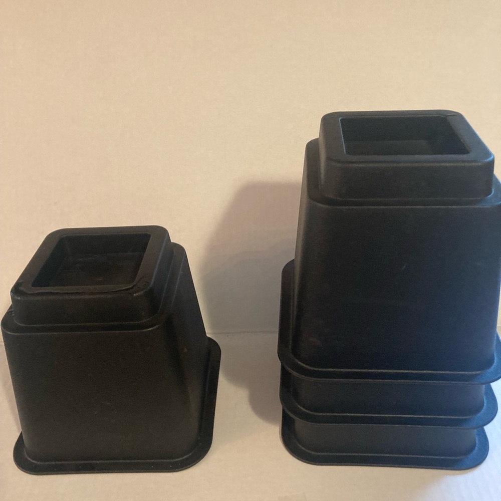 Black Bed Risers Set - Picture 2 of 4